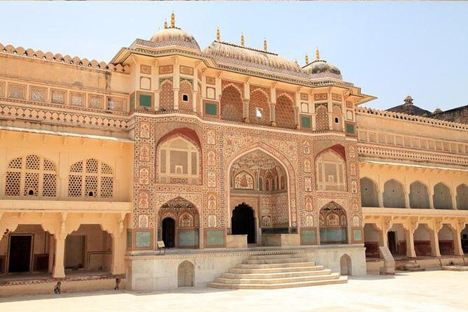 1-Day Golden Triangle Tour to Agra and Jaipur from Delhi - Shopping in the Jaipur bazaar plus craft-house demonstrations