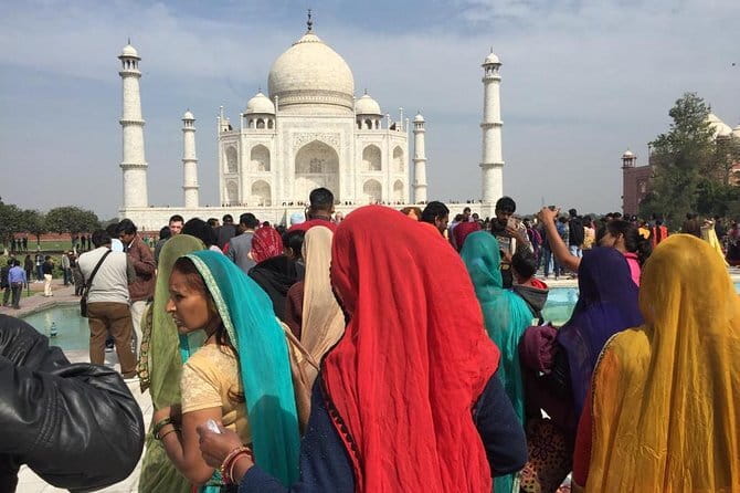 1-Day Trip to Golden Temple,Amritsar from Delhi with Both side Commercial Flight - Lunch at 1pm: plan for it because your day will run on schedule