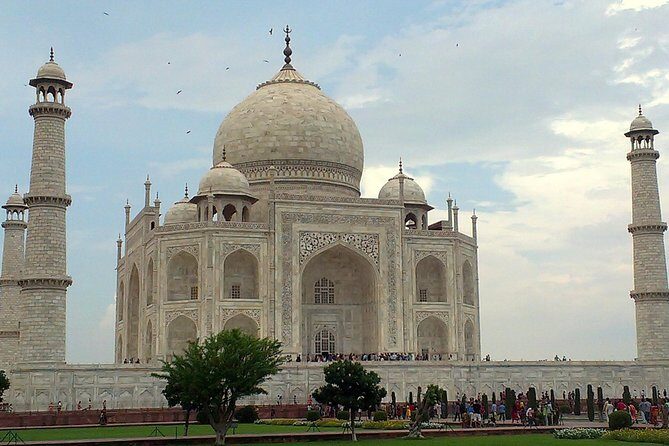 2-Day Private Tour of Agra incl Taj Mahal, Fatehpur Sikri & Agra Fort from Delhi - Day 1 first stop: Itmad-ud-Daula and the joy of the smaller tomb