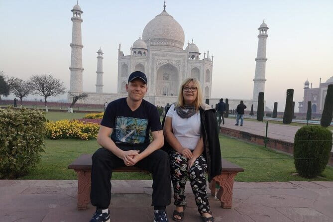 2-Days Private Luxury Golden Triangle Tour Agra Jaipur New Delhi - Transportation, comfort, and how the group size affects your ride
