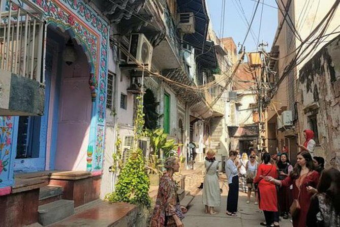 3-4 Hour Old Delhi Heritage Walk Tour with Tuk Tuk Ride Wherever Required - Getting From Hotel to Jama Masjid in A/C Comfort
