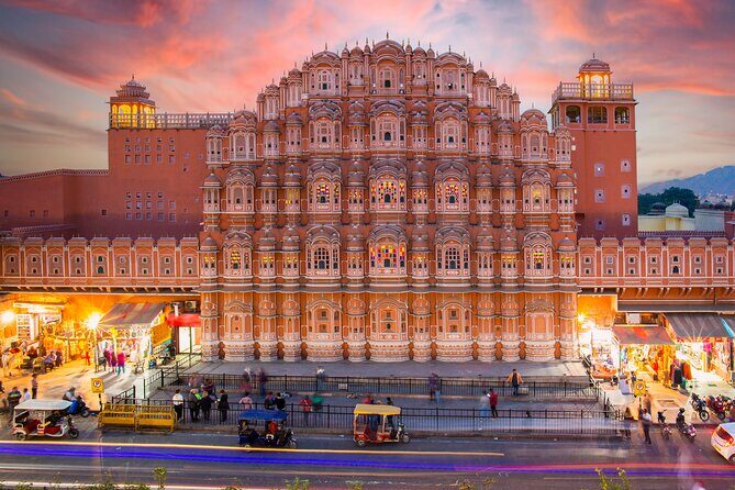 3 Day Luxury Golden Triangle Tour to Agra & Jaipur from New Delhi - Day 1 in Delhi: Qutub Minar to Old Delhi rickshaw ride