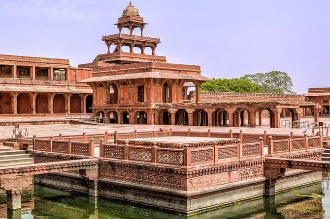 3-Day Private Golden Triangle Tour to Agra and Jaipur from Delhi - Jaipur arrival: a real hotel moment before you hit the landmarks