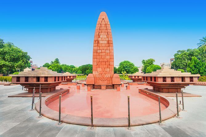 3-Days Amritsar tour from Delhi Includes Hotel,Train tickets & Transfers - Wagah Border at night: Beating the Retreat and the show factor