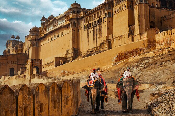 3-Days Golden Triangle's Private Tour - Day 3 in Jaipur: Amber Fort Views, Hawa Mahal, and Market Time