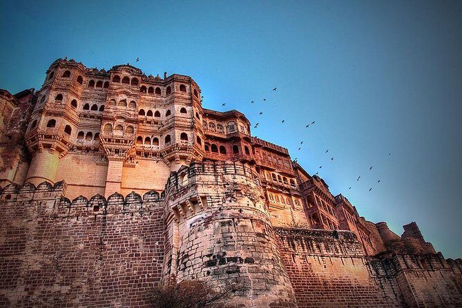 3 Days Guided Jodhpur & Udaipur Tour From Jaipur With Hotels - Day 1 in Jodhpur: Mehrangarh Fort views, Jaswant Thada calm, Umaid’s museum