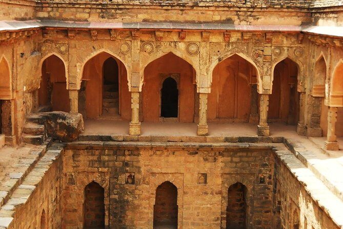 3-Hour Mehrauli Archaeological Park Ruins Walking Tour Delhi - Why Mehrauli ruins make sense on foot