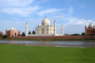 4-Day Ranthambore Tiger Safari Tour to Agra and Jaipur from Delhi - Day 1 in Delhi: Qutub Minar First, Then the Delhi Power-Views