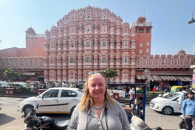 4 Days Luxury Golden Triangle Tour to Agra and Jaipur From Delhi - Day 2 in Agra: sunrise Taj Mahal plus two Mughal masterpieces