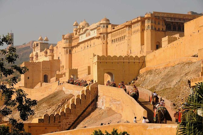 5-Day Private Golden Triangle Tour: Delhi, Agra and Jaipur - Day 3: Sunrise Taj Mahal plus Agra Fort, then a drive to Jaipur