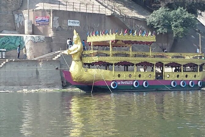 5-Day Private Sightseeing Tour of Varanasi Ayodhya and Prayag - Day 1 in Varanasi: Ganga Aarti, pickup, and your first night view of the river