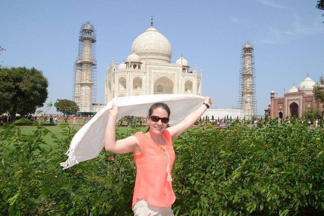 5 Days Golden Triangle Tour. Delhi-Agra-Jaipur-Delhi - Day 4: Chand Baori’s 3,500 steps and Agra Fort’s UNESCO stamp