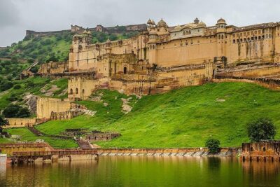 5 Days Golden Triangle Tour with Ranthambore India - Agra Fort and the road to Ranthambore: the part people underestimate