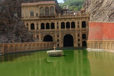 5 Days Private Golden Triangle Tour - Day 1 in Delhi: Red Fort, Humayun’s Tomb, and the Old-Delhi Starter Pack