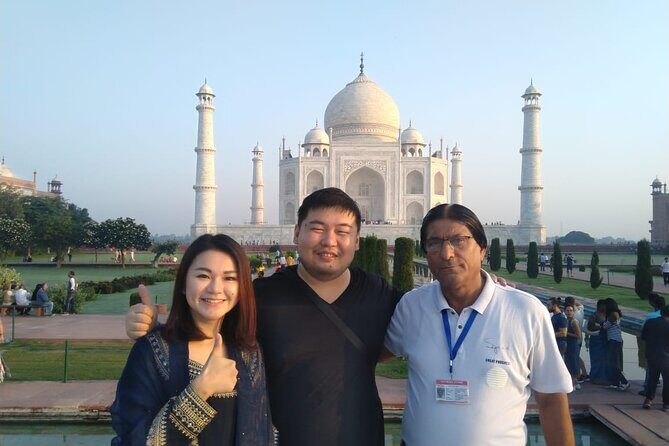 6-Day Private Golden Triangle Tour – Explore Delhi, Agra & Jaipur - Taj Mahal at first light plus Agra Fort: two different kinds of awe