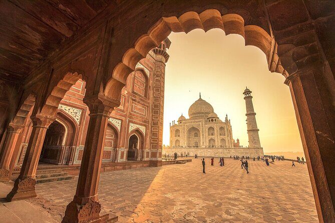 6 Days: Golden Triangle With Ranthambore Tour With 5 Star Hotels - Getting oriented in Delhi with Mughal-era landmarks