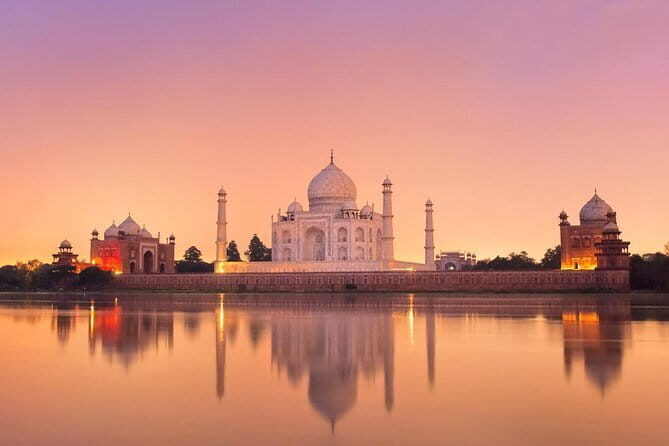 6 Days Golden Triangle with Ranthambore & Varanasi Tour - Day 4: Taj Mahal sunrise guided tour plus Agra Fort, then the train to Varanasi