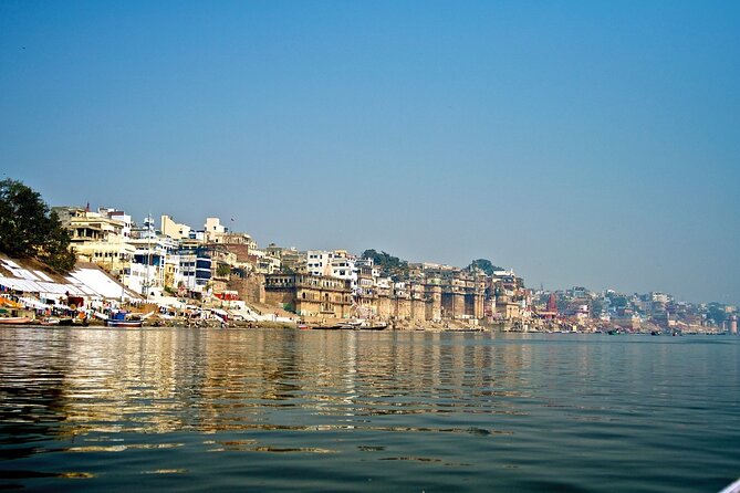 6 Days Private Golden Triangle Tour with Varanasi from Delhi - Day 1 in Delhi: Qutub Minar, Lotus Temple, India Gate, and Agrasen Ki Baoli