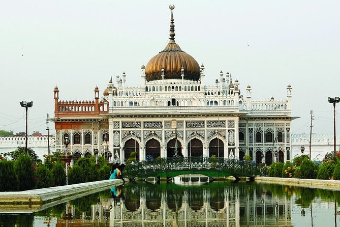 6-Hour Lucknow Sightseeing Tour with Hotel Pickup - What to wear and bring so you don’t lose time at the door