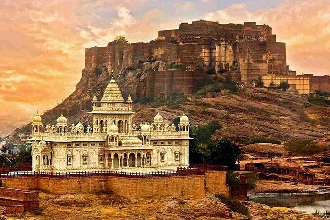 7 Day Delhi Agra Jaipur Jodhpur Udaipur Tour-Taj Mahal At Sunrise - Jaipur essentials: forts, water palace photos, and Hawa Mahal timing