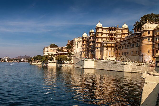 7 Day Delhi Agra Jaipur Jodhpur Udaipur Tour-Taj Mahal At Sunrise - Udaipur: City Palace views and the Lake Pichola rhythm
