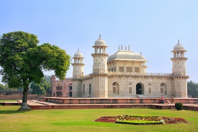 7 Day Golden Triangle Tour { Delhi Agra Jaipur Tour } - Day 5: Agra via Fatehpur Sikri and Chand Baoli