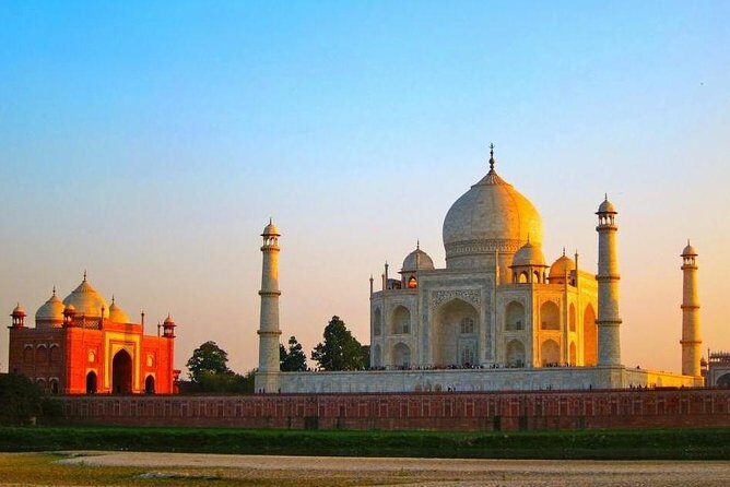 7-Day Golden Triangle & Varanasi Tour from Delhi with Guide - Sunrise Taj Mahal plus Agra Fort: what the early start buys you