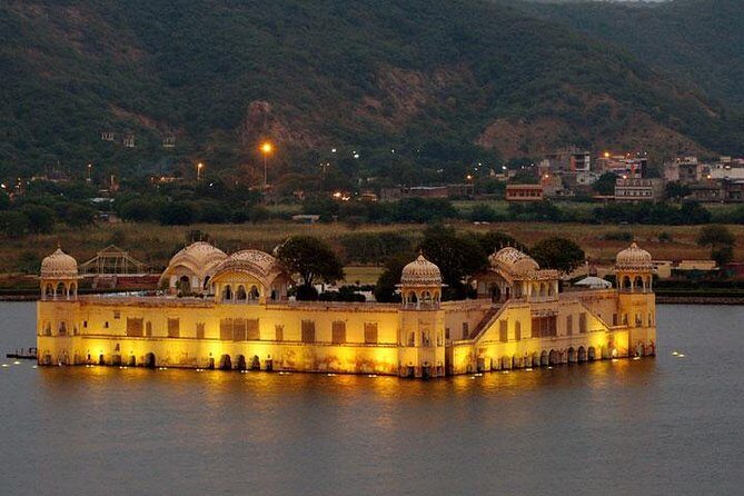 7 Days Golden Triangle Delhi,agra, Jaipur - Day 1 in Delhi: arrive, settle in, then you’re ready for the big day