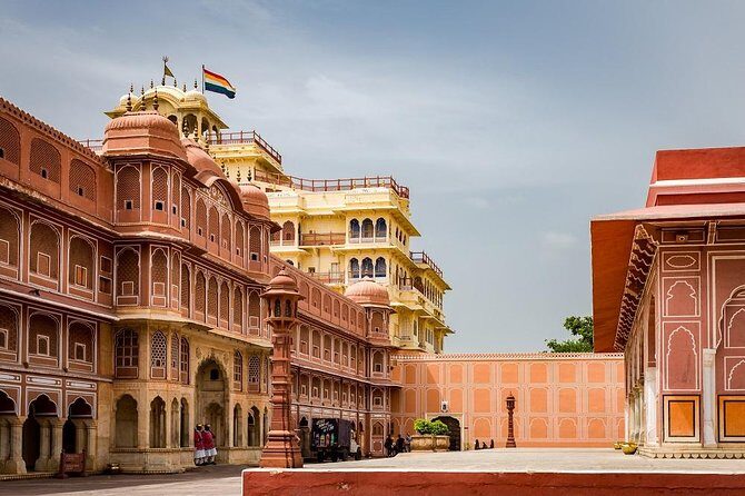 7 - Days Private Incredible Golden Triangle Tour of India - Taj Mahal Sunrise: Best Timing, Battery Van Comfort, and the Friday Catch