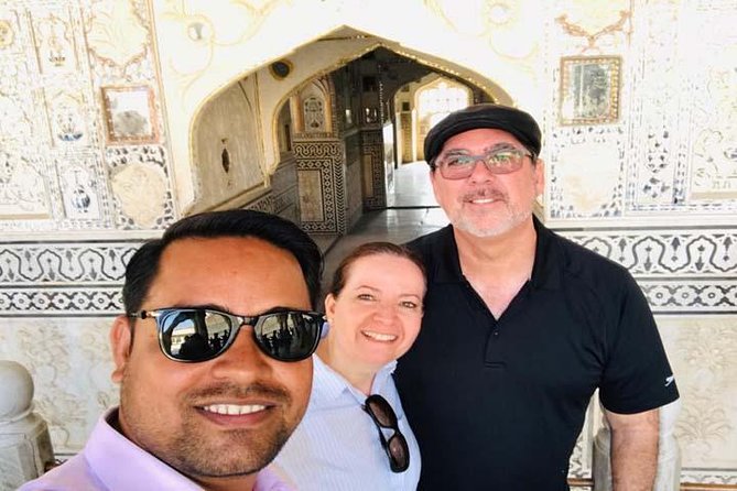 7 Days Private Luxury Golden Triangle Tour With Ranthambore - Fatehpur Sikri stop: a UNESCO time capsule before the safari