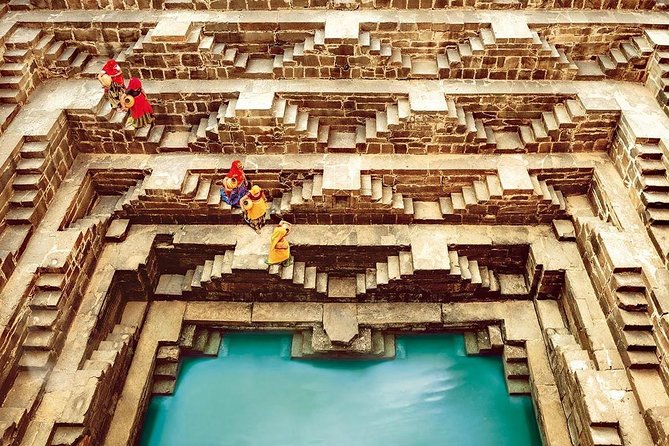 Abhaneri & Fatehpur Sikri Tour From Jaipur with Agra Drop - Chand Baori Stepwell: A Fast Stop That’s Worth the Stair Climb
