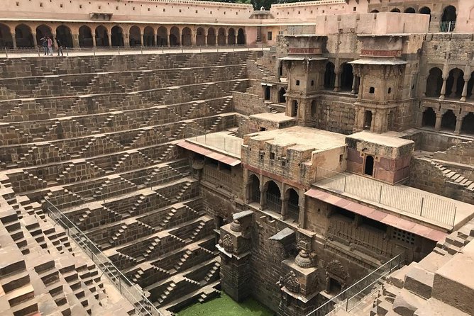 Abhaneri & Fatehpur Sikri Tour From Jaipur with Agra Drop - Lunch, Tickets, and Small Costs That Add Up