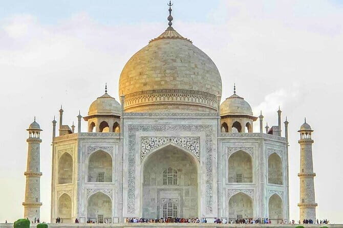 Access to the Taj Mahal skipping the Queue - Taj Mahal Tickets - Why skip-the-line Taj Mahal tickets matter in Agra