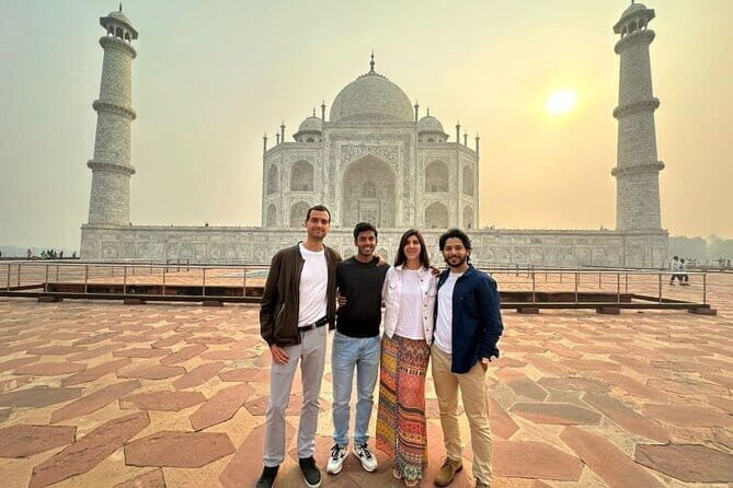 Access to the Taj Mahal skipping the Queue - Taj Mahal Tickets - Price and value: why $14 per person can work