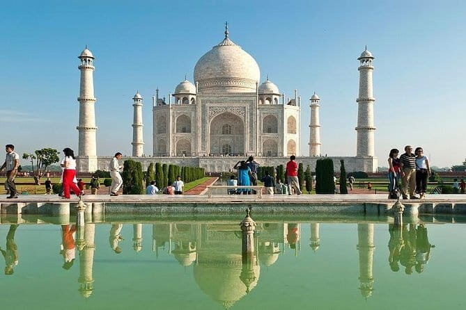 Affordable transfer from Agra to Lucknow - Dropping You Anywhere in Lucknow City