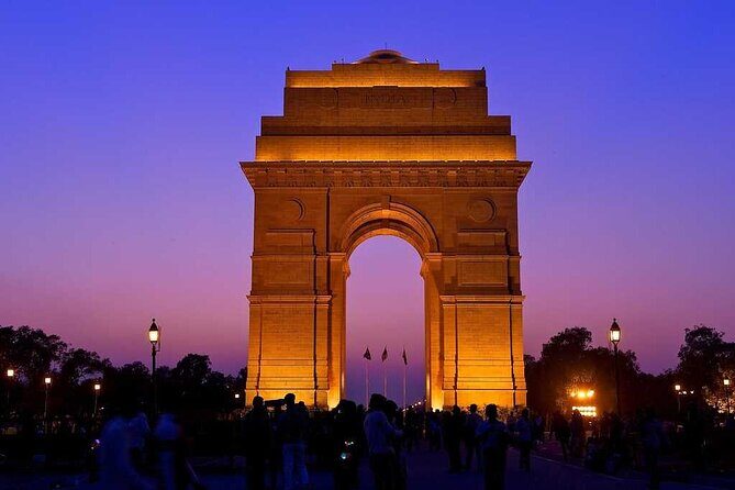 Affordable transfer from Dehradun to Delhi - Private ride vs group discounts: who benefits most