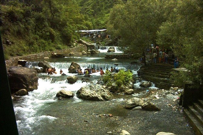 Affordable transfer from Dehradun to Delhi - Pickup in Dehradun: hotel lobby or arrival section