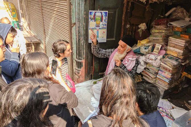 Agra 101 City Walk - Gudri Mansoor Khan: the courtesan market story told with local place names