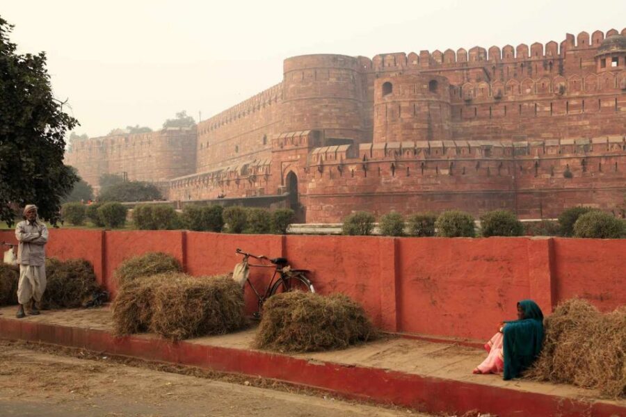 Agra: Agra Fort Entry Tickets with Licensed Guide - The 2-hour plan: what happens during your guided walk