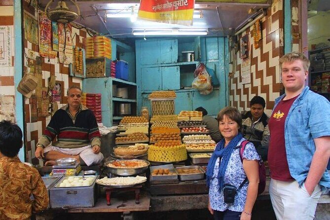 Agra Evening Food Walk & Market Tour with Private Local Guide - The Main Event: Seven Included Snacks (Plus Water)