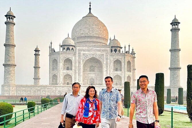 Agra: Fast-Track Taj Mahal Entry Ticket + Optional Guided Tour - Key highlights at a glance