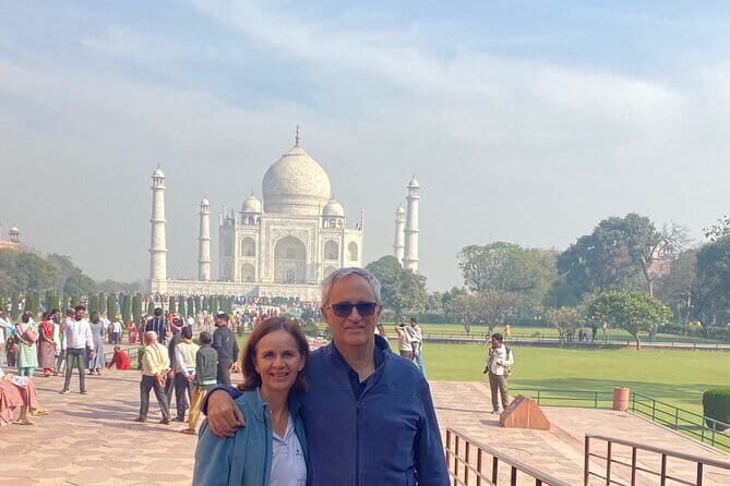 Agra: Fast-Track Taj Mahal Entry Ticket + Optional Guided Tour - The People Part: Coordination and On-Site Guidance