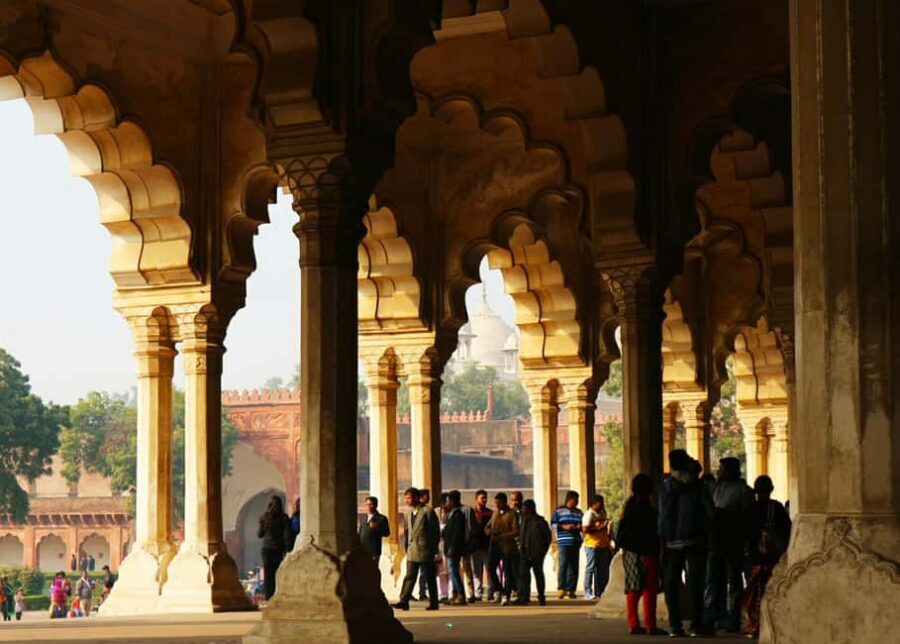 Agra Fort: Guided UNESCO Heritage Walking Tour - Diwan-i-Am and Diwan-i-Khas: Where rulers performed power