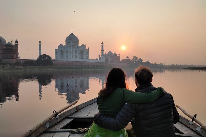 Agra Full-day Tour Taj Mahal, Agra Fort & Secret Walking Tour with Private Car - A full-day Agra plan that actually makes sense