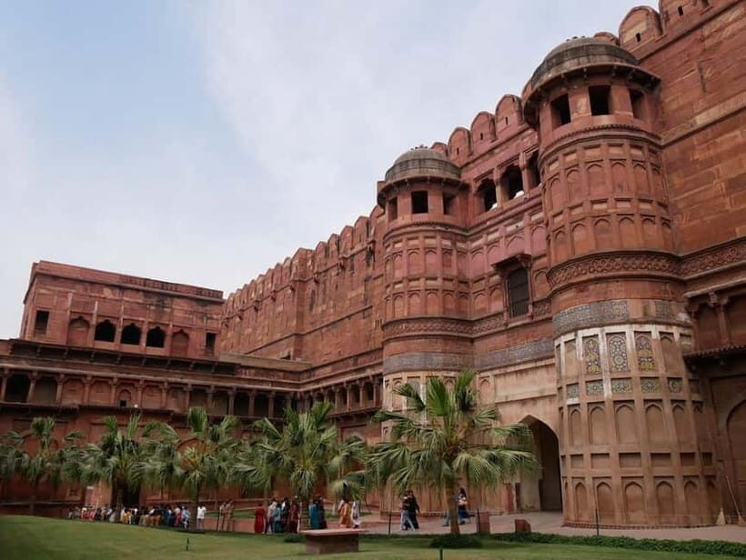 Agra: Guided City Tour Taj Mahal Agra Fort & Baby Taj by Car - Should you book this Taj Mahal Agra Fort Baby Taj and Mehtab Bagh tour?