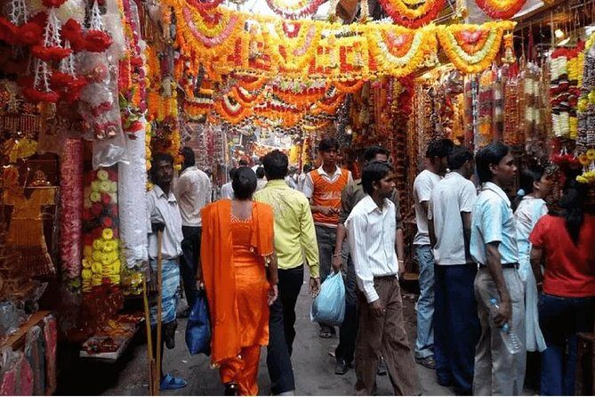 Agra Heritage Walk with Food Tour - Setting off at Jama Masjid and its narrow market lanes