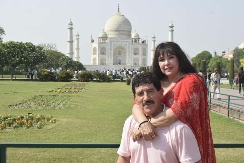 Agra Local Sightseeing with Sunrise or Sunset Experience - Transport and timing: private car value vs. hidden on-site add-ons