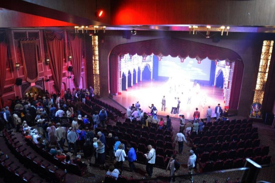 Agra: Mohabbat the Taj show tickets and agra transfers - Price and value: is $49 a fair trade in Agra?
