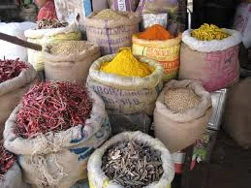 Agra : Old Bazar & Kinari Bazar Heritage Walking Tour. - Why Agra’s Old Bazar feels different from the main sights