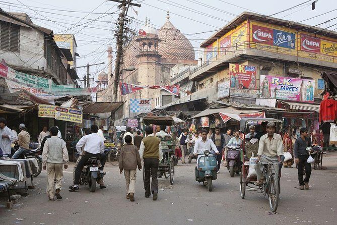 Agra Old City Walking Tour, Private Heritage walking Guided Tour - Johari Bazar: old buildings, goldsmith shops, and a changing marketplace